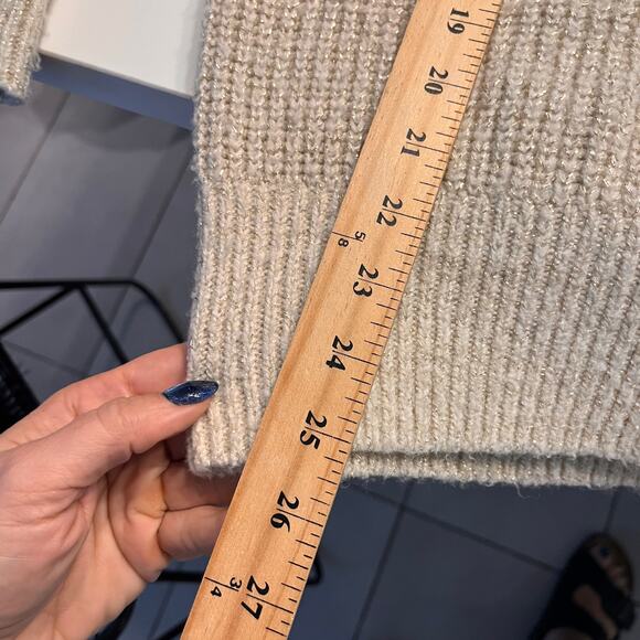 Abercrombie & Fitch Crewneck Pullover Sweater Size XS - Picture 6 of 6